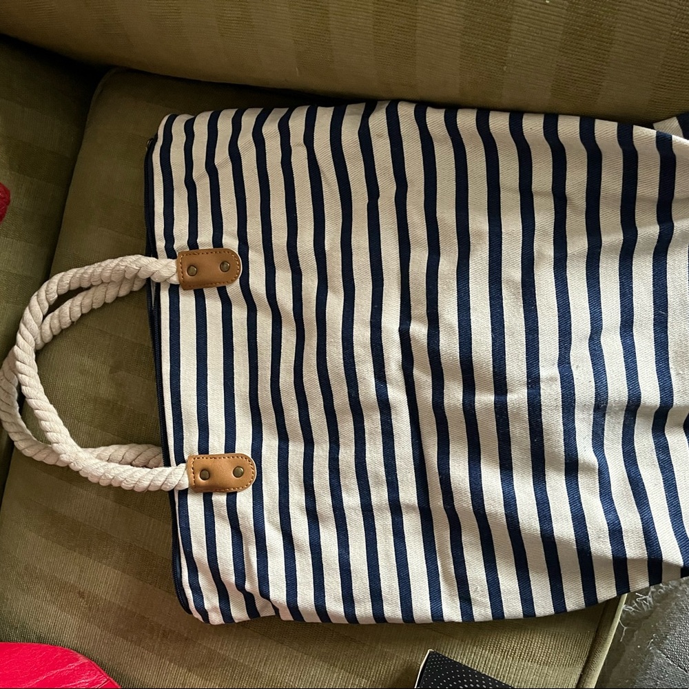Tote bags